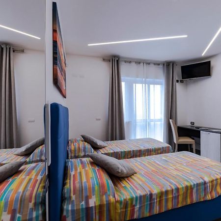 Bnb Aria Di Mare Санта-Маринелла Екстер'єр фото